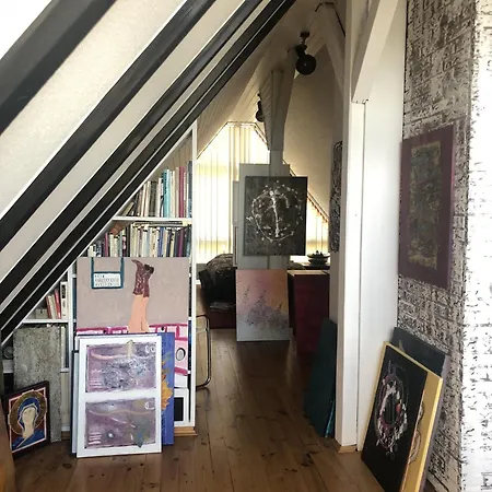 Bel Art Atelier Mit Grossem Parkplatz דירה חאן