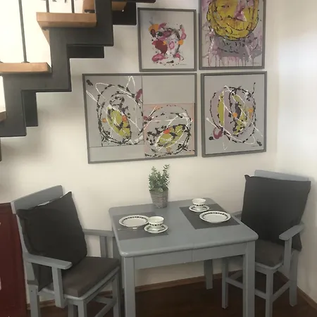 Bel Art Atelier Mit Grossem Parkplatz * חאן