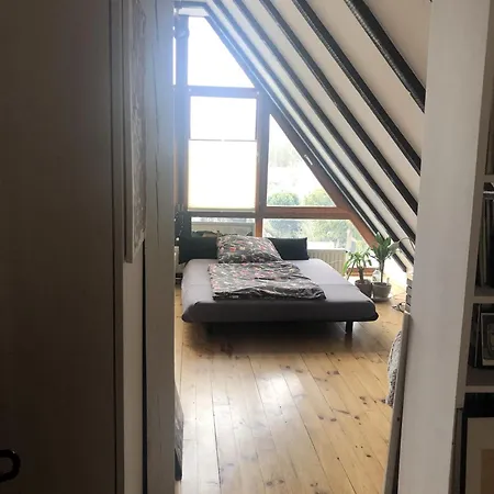 Bel Art Atelier Mit Grossem Parkplatz דירה