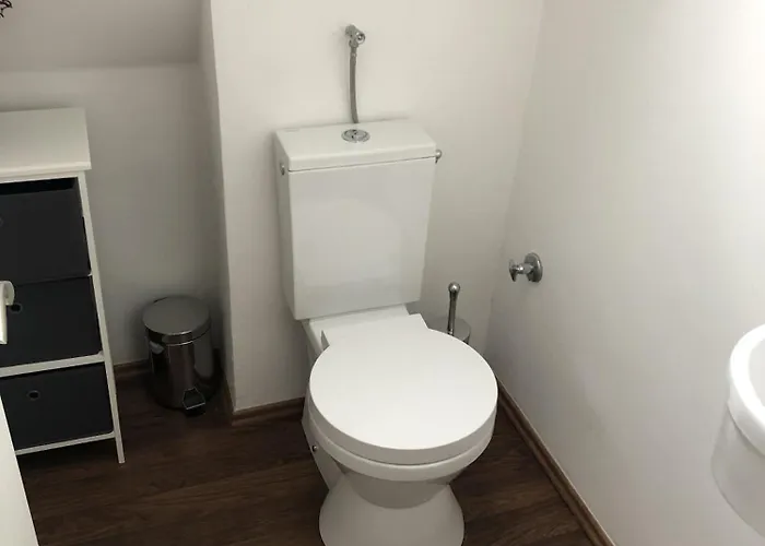 Bel Art Atelier Mit Grossem Parkplatz Apartamento