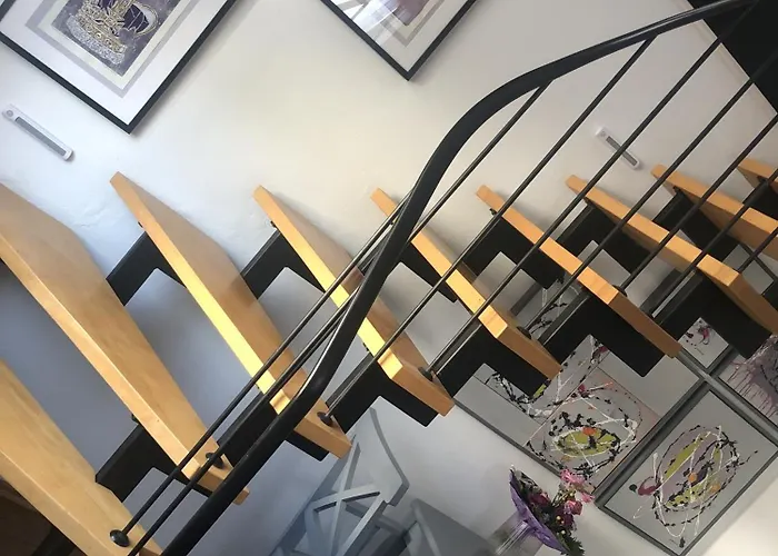 Bel Art Atelier Mit Grossem Parkplatz Apartamento