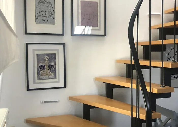 Bel Art Atelier Mit Grossem Parkplatz Apartamento